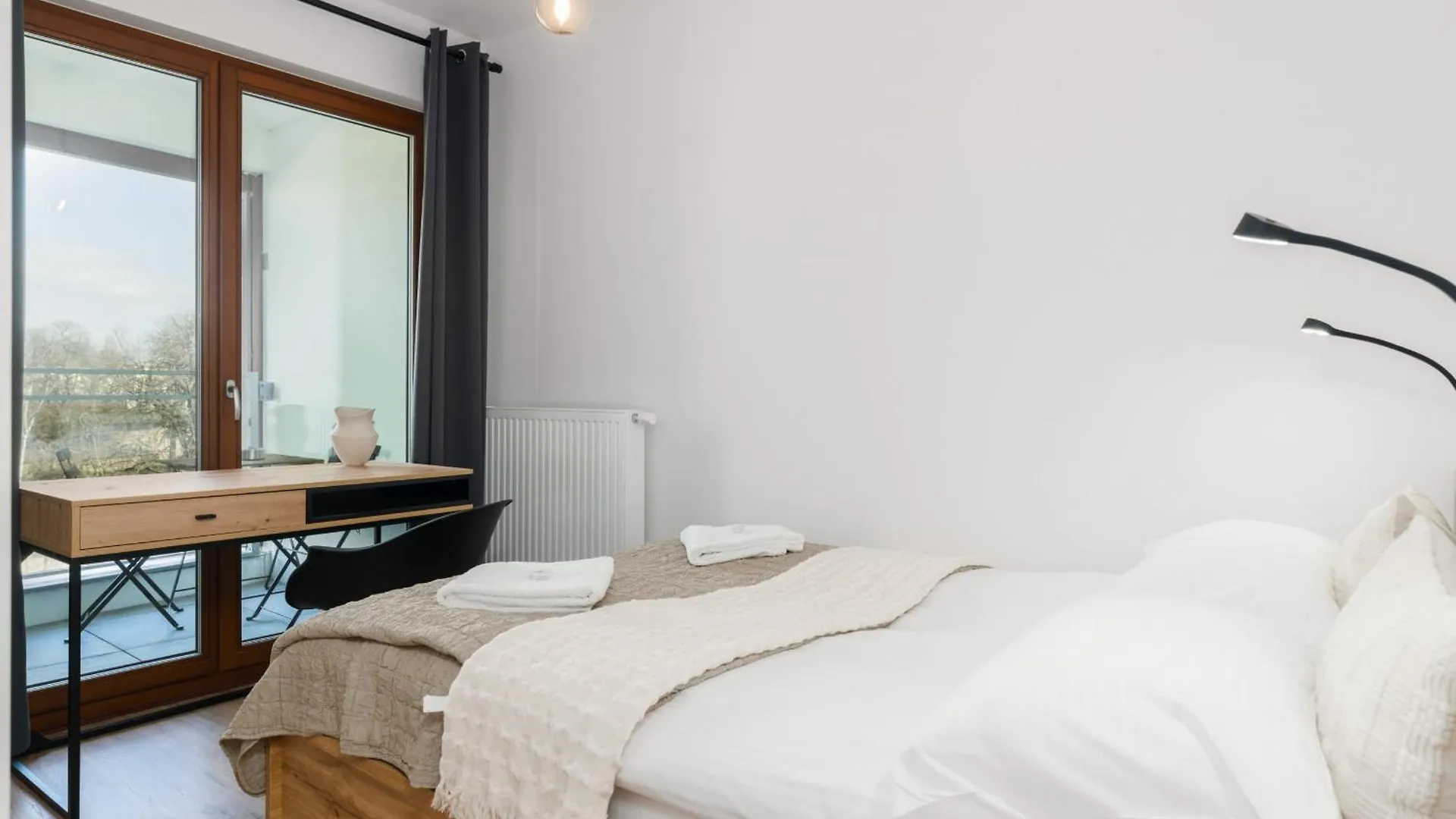 Bukowska 18 Apartment With Balcony Mtp Poznan By Noclegi Renters